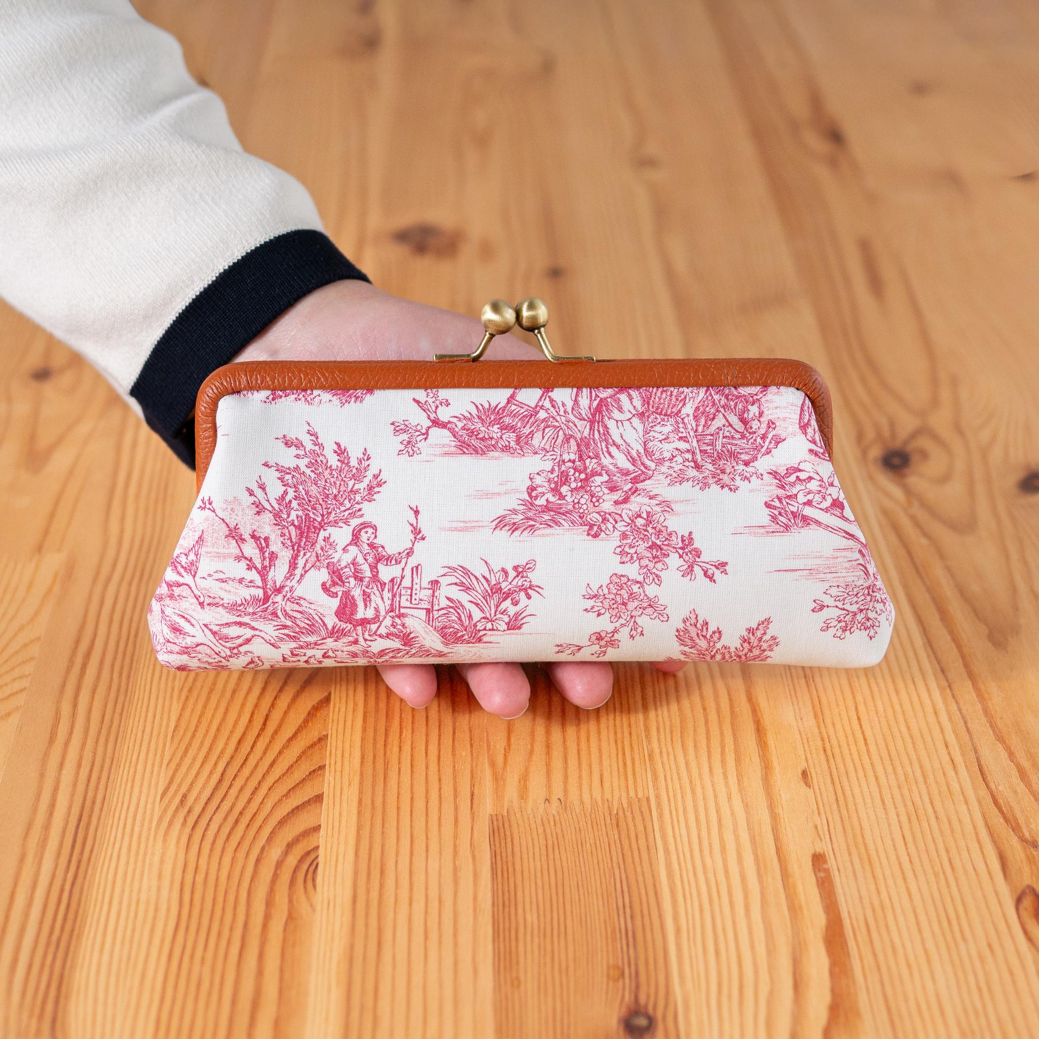 Toile de Jouy 革巻き口金のメガネケース（赤）フランス生地 | 6枚目